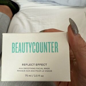 Beautycounter AHA Smoothing Facial Mask - Cream